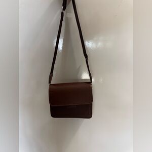 Elegant Brown Crossbody Bag